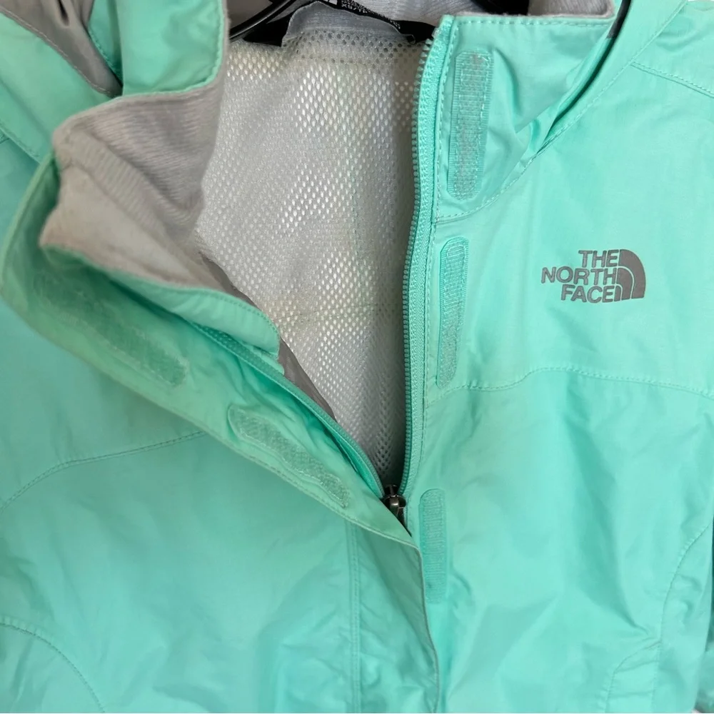 The North Face Windbreaker Jacket - Picture 5 of 14